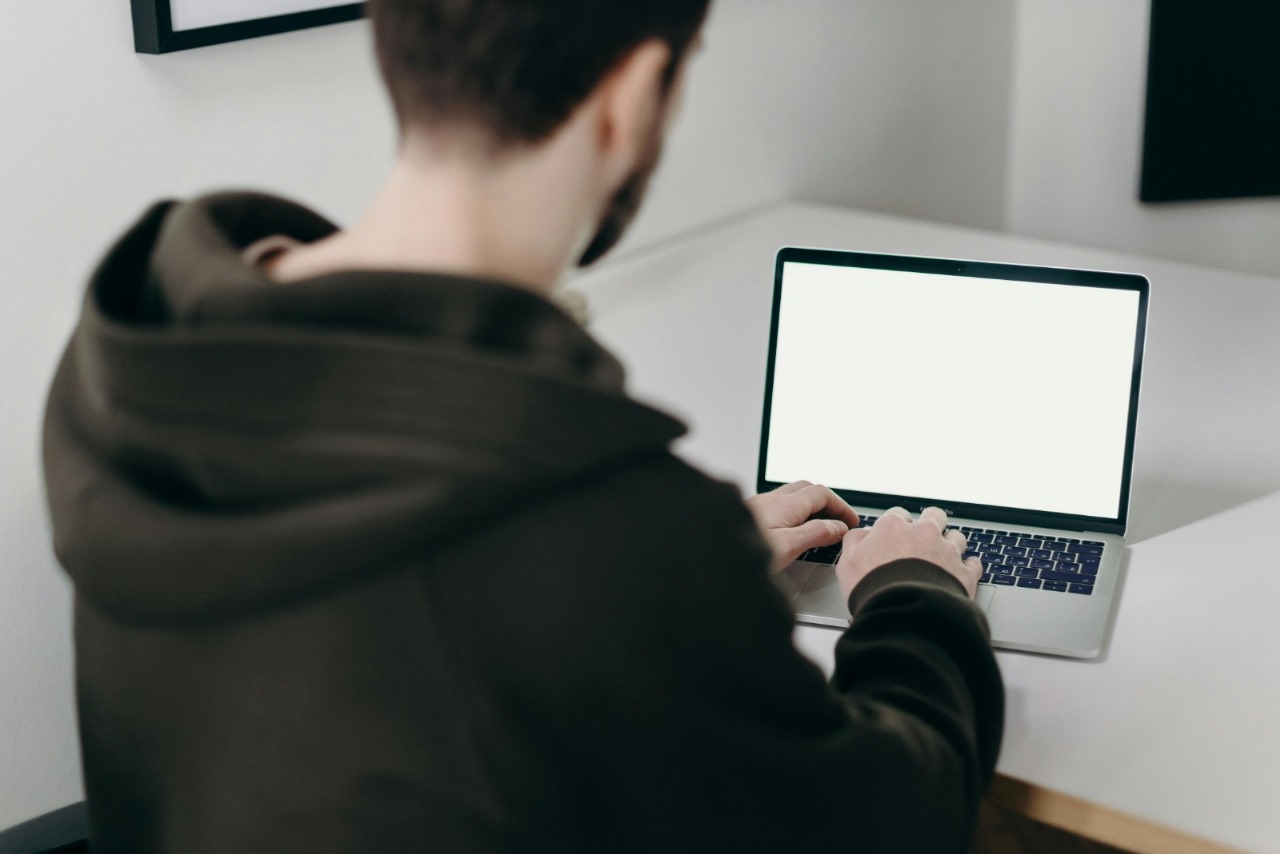 Using Competitor Pricing to Optimize Proposal Success
