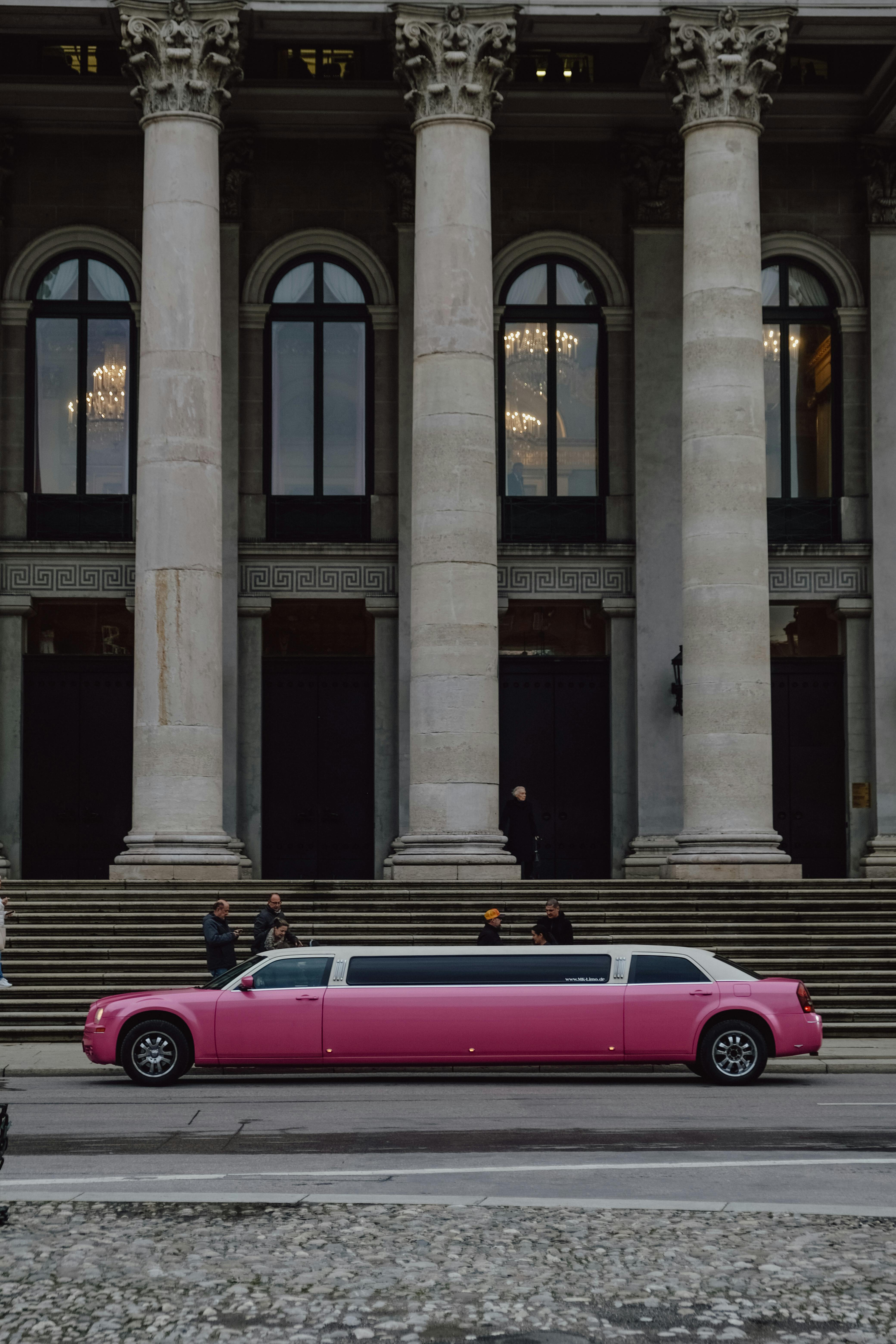 VIP Miami Limo Service for Airport, Executive & Event Travel