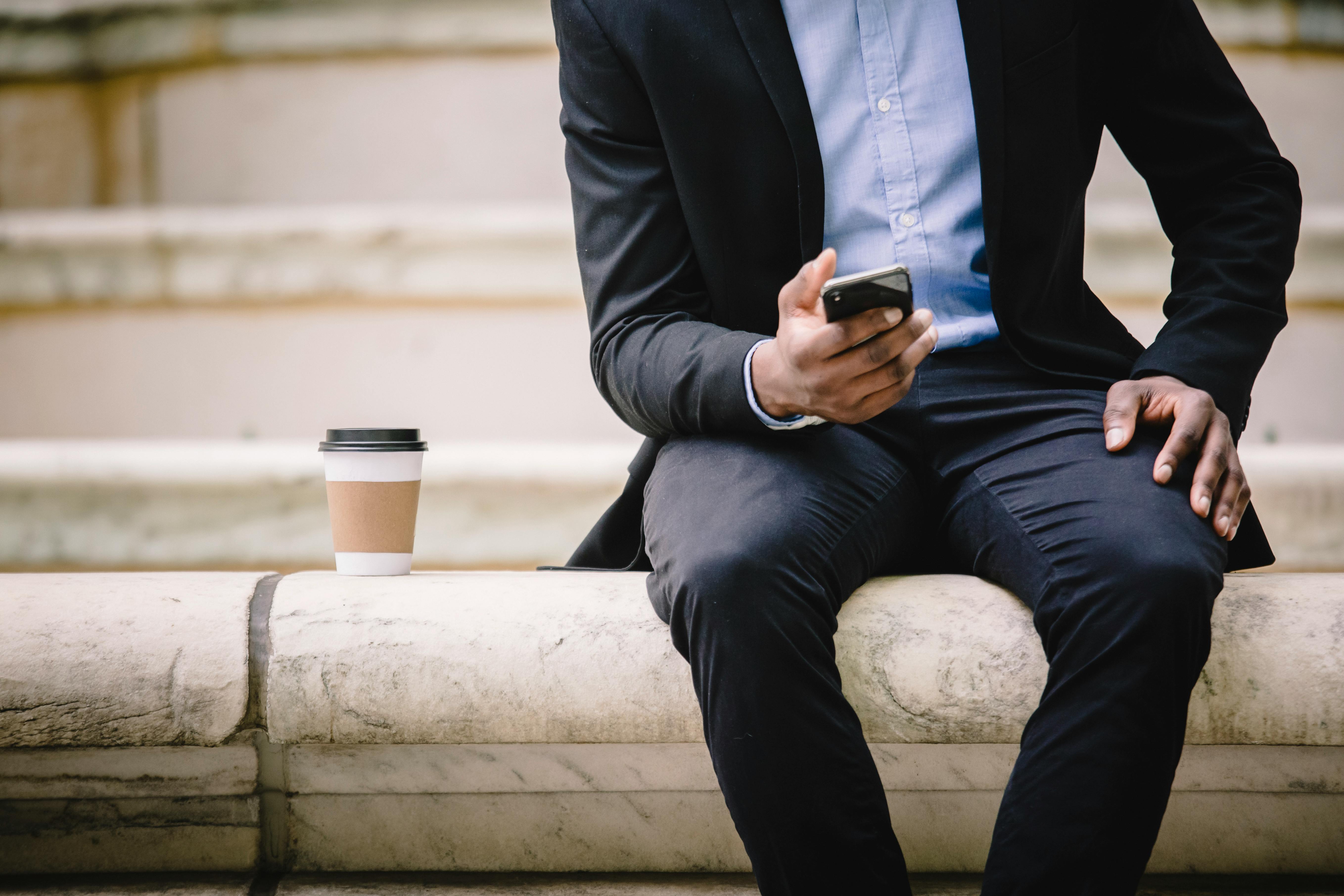 WHY SOCIAL MEDIA PANELS ARE ESSENTIAL FOR RESELLERS