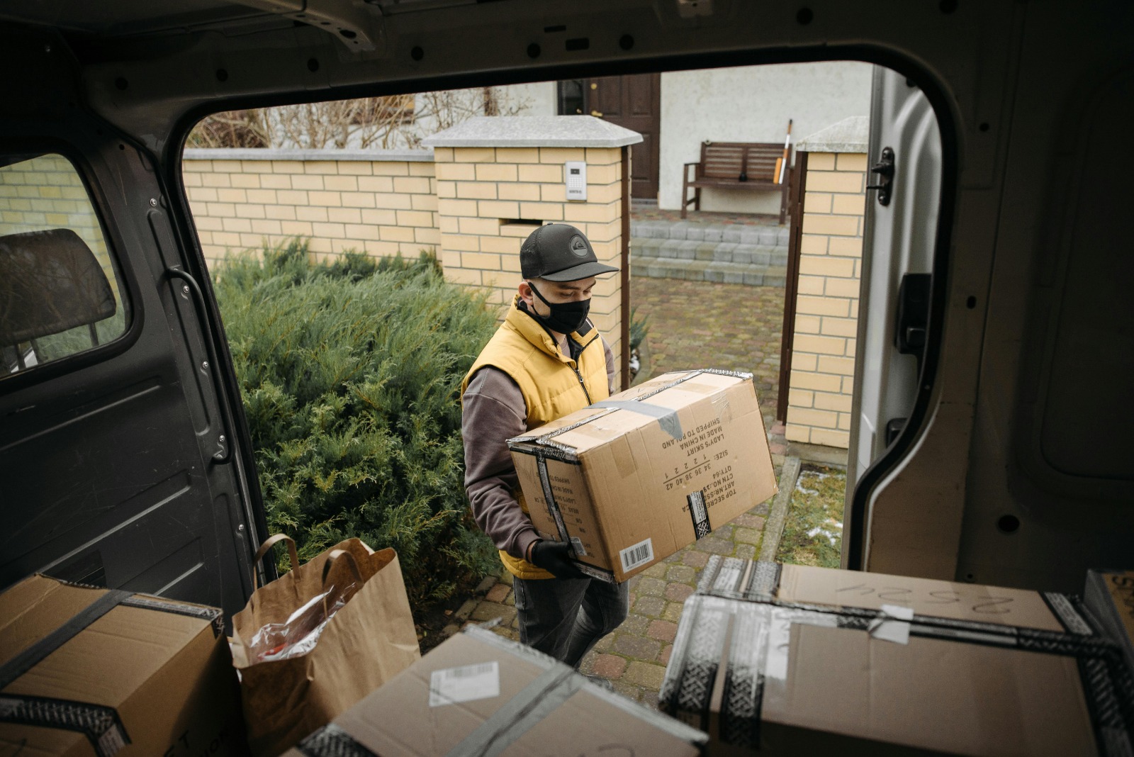 Moving Made Simple with AA Power Removals